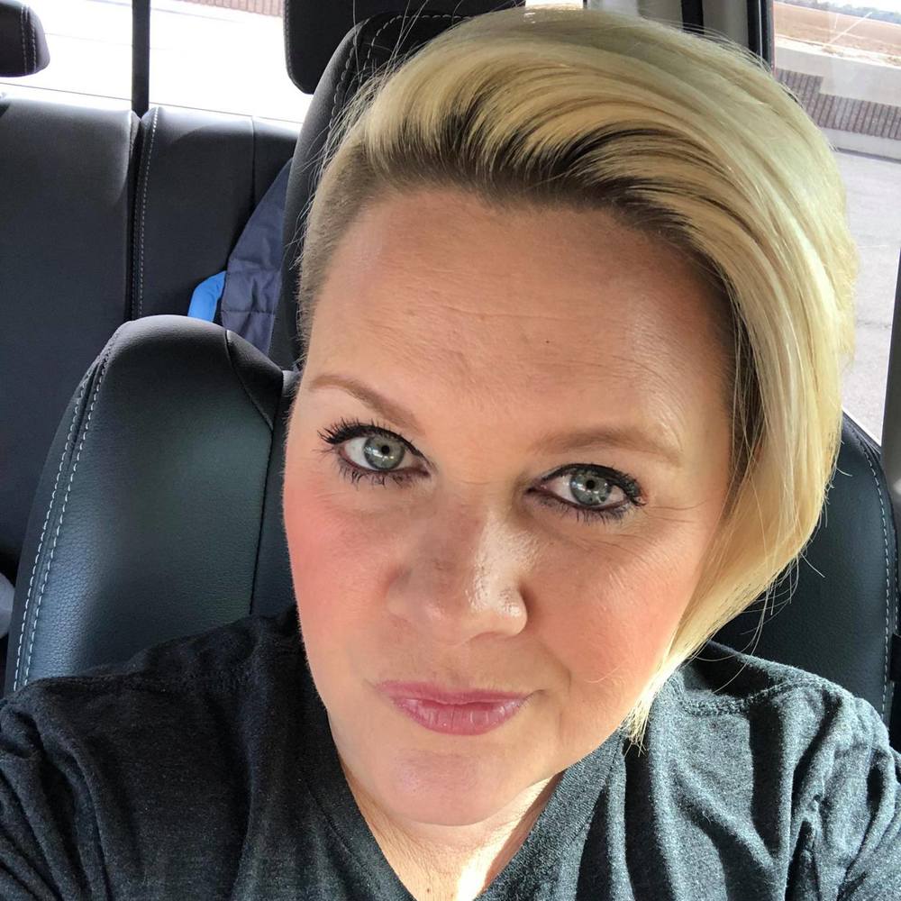 Meet your Posher, Tina